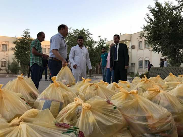 جامعة الانبارتستقبل شهر البركات بتوزيع سلة غذائية لطلبة الأقسام الداخلية في موقع الجامعة بالرمادي