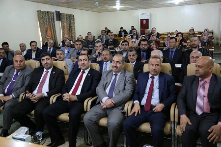 University President attends a workshop at the College of Medicine on Electronic Scoring