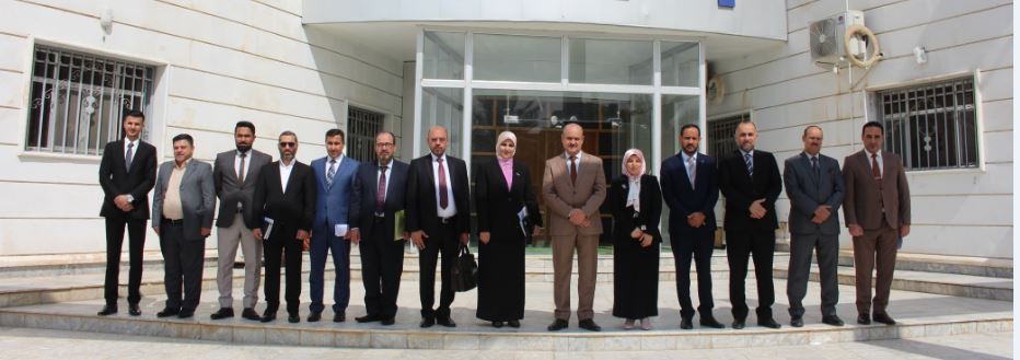 The College of Education for Pure Sciences holds an expanded meeting with the heads of the corresponding departments